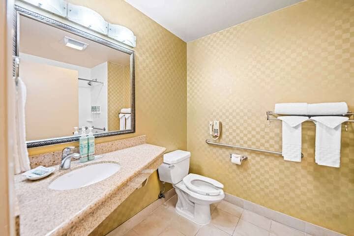 Room 44 of 59